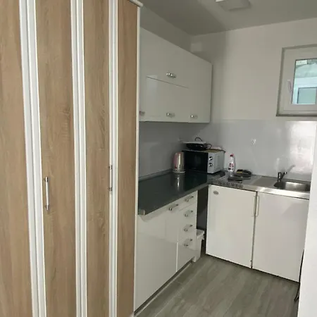 Anita Apartman