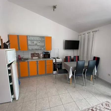 Apartment Anita *